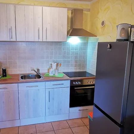 Lela Apartman Liznjan